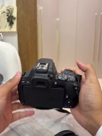 High-quality Canon camera 2026 - 11