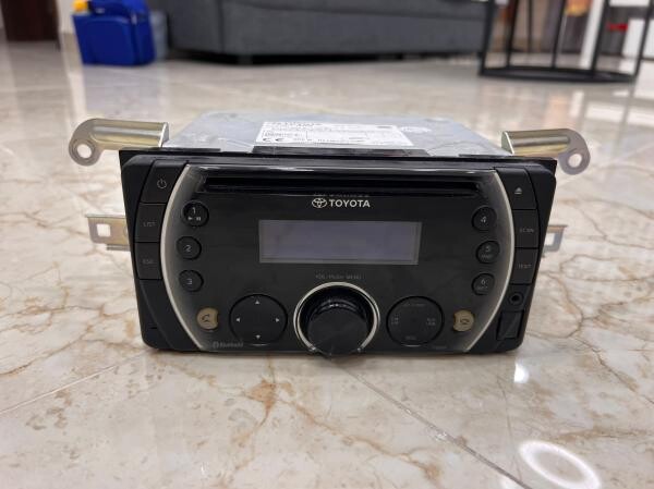 Toyota Corolla - car audio stereo - 1
