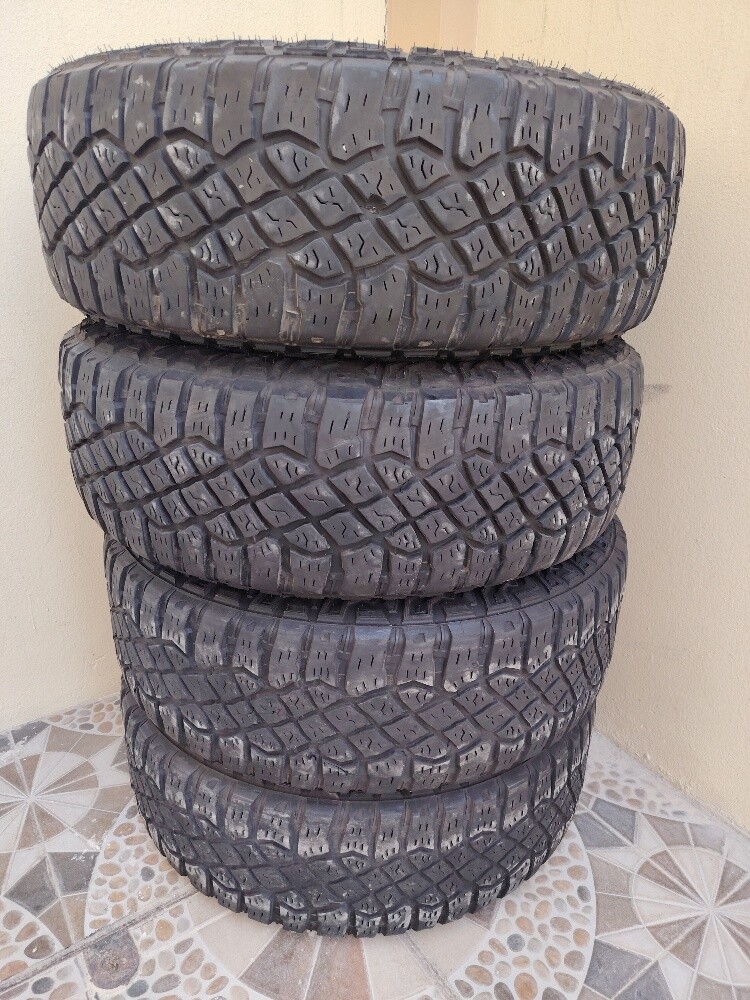 Good tires with little use - 1