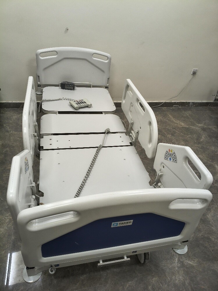 medical bed fully functioning - 1