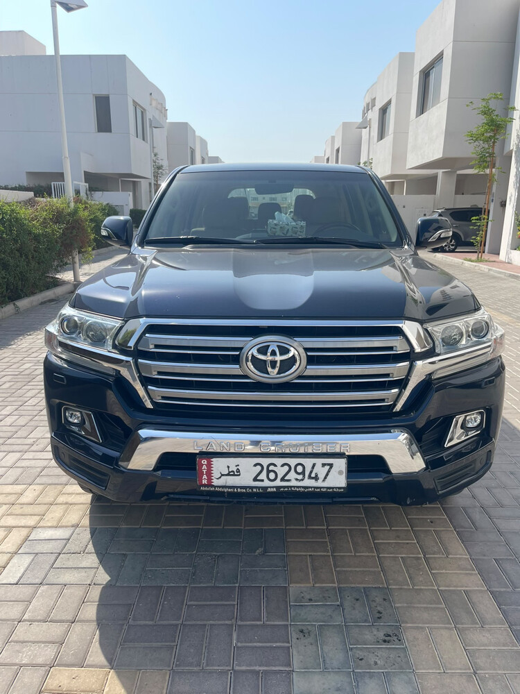 Toyota Land Cruiser GXR V8 2017 - 1