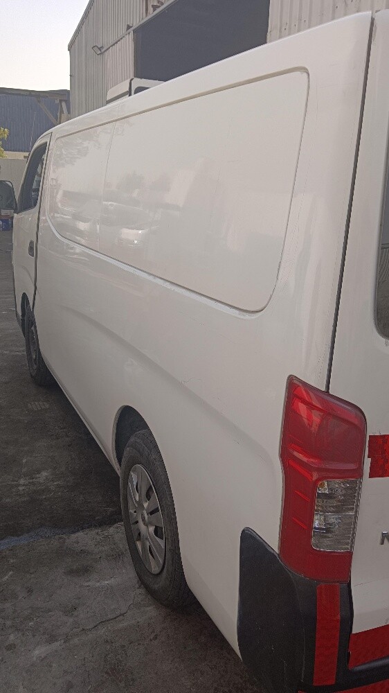 Nissan uravn nv350 (petrol ) - 6