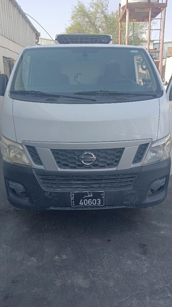 Nissan uravn nv350 (petrol ) - 1