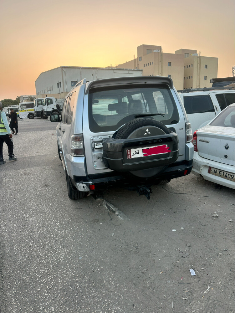 Mitsubishi pajero all parts availab - 2