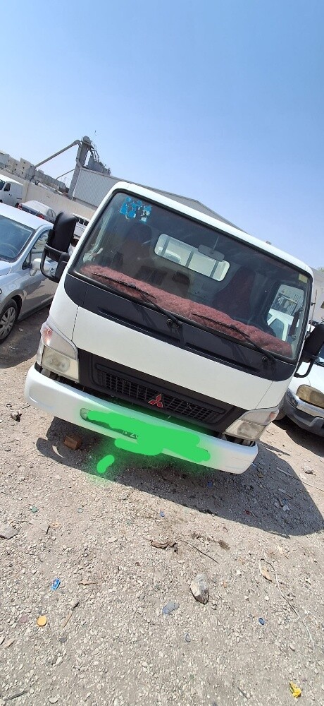 Mitsubishi canter 2011 - 1