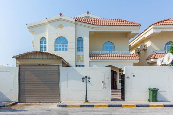 4 BHK  in  Al MArkhia + 1month free - 2