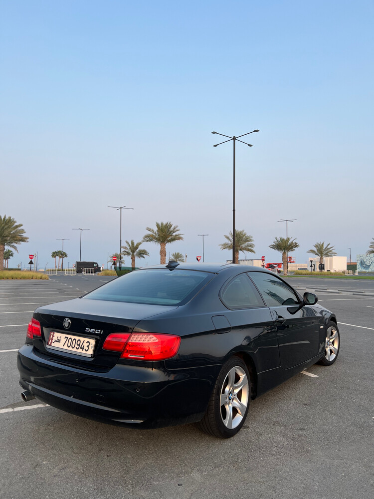 BMW 320i coupe e92 - 8