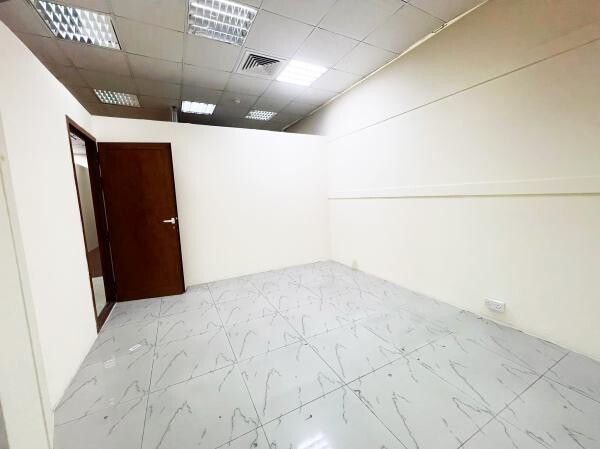 Office for Rent in New Salata - 7