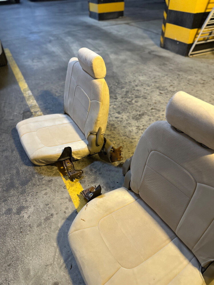 Land Cruiser seats  - 1