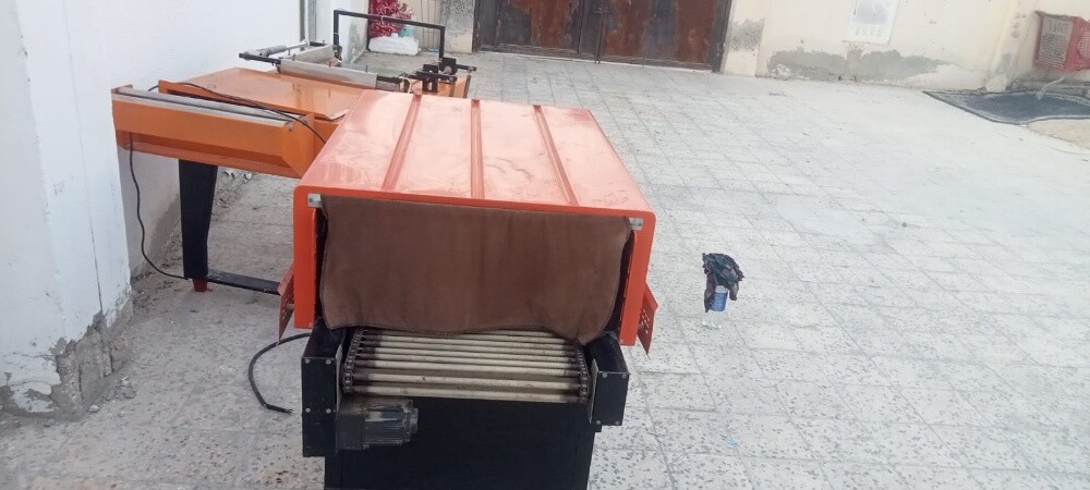 shrink packaging machine - 1