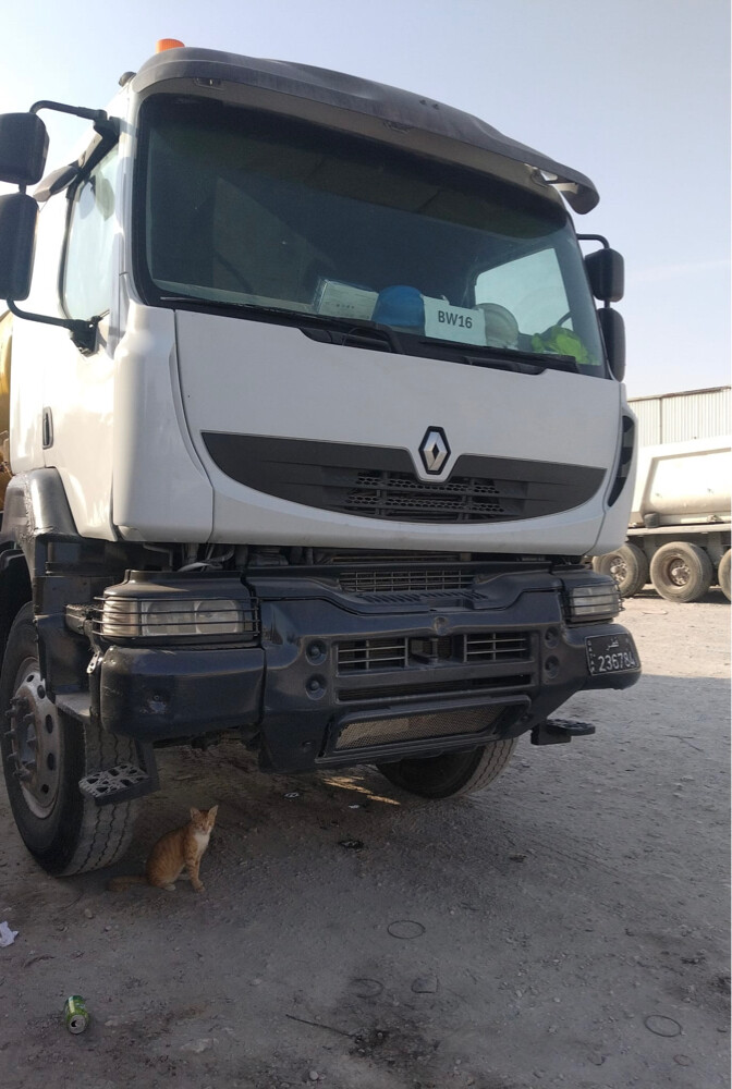 Renault 2013 model Head for sale - 1