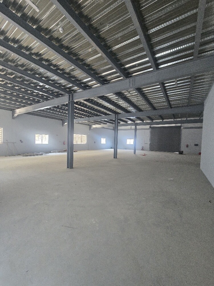 For rent, it is stored in Al Awamer - 5