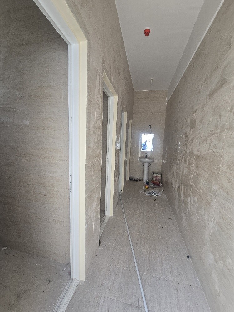For rent, it is stored in Al Awamer - 18