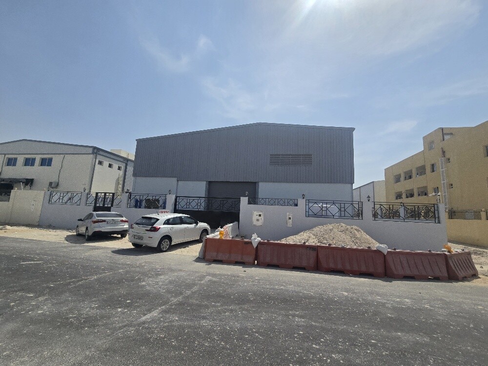 For rent, it is stored in Al Awamer - 2