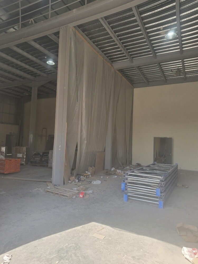 For rent, Mezzanine, Barakat Al Awa - 11