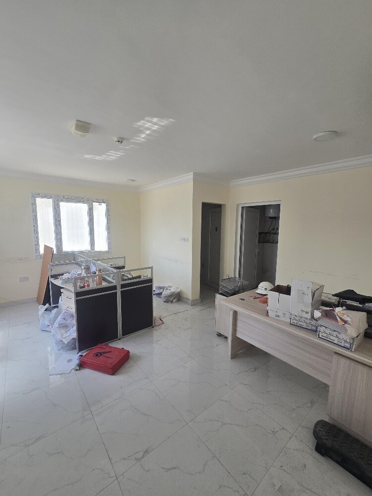 For rent, Mezzanine, Barakat Al Awa - 18