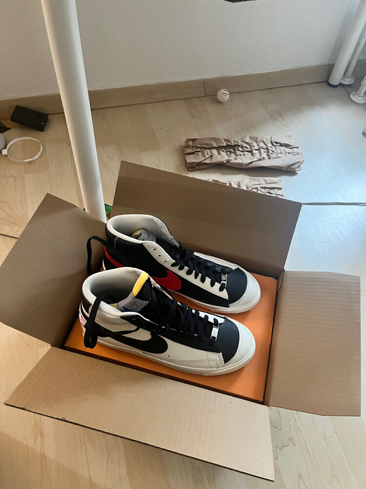 limited edition Nike nba blazers - 2