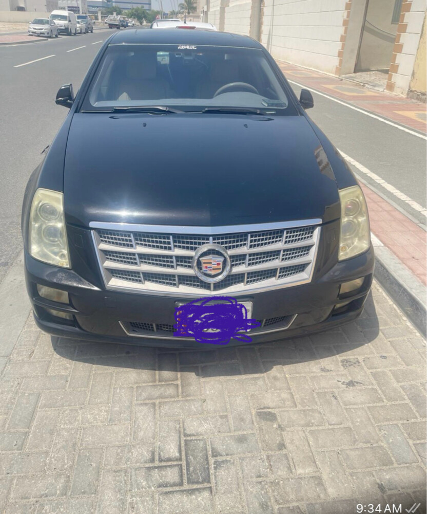 كاديلاك أس تي إس  - 1
