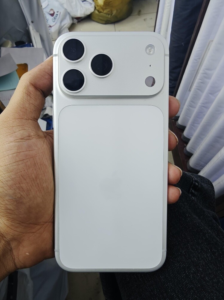 17 pro max - 1