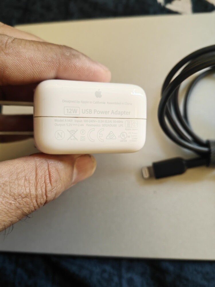 apple iPad original adapter & cable - 3
