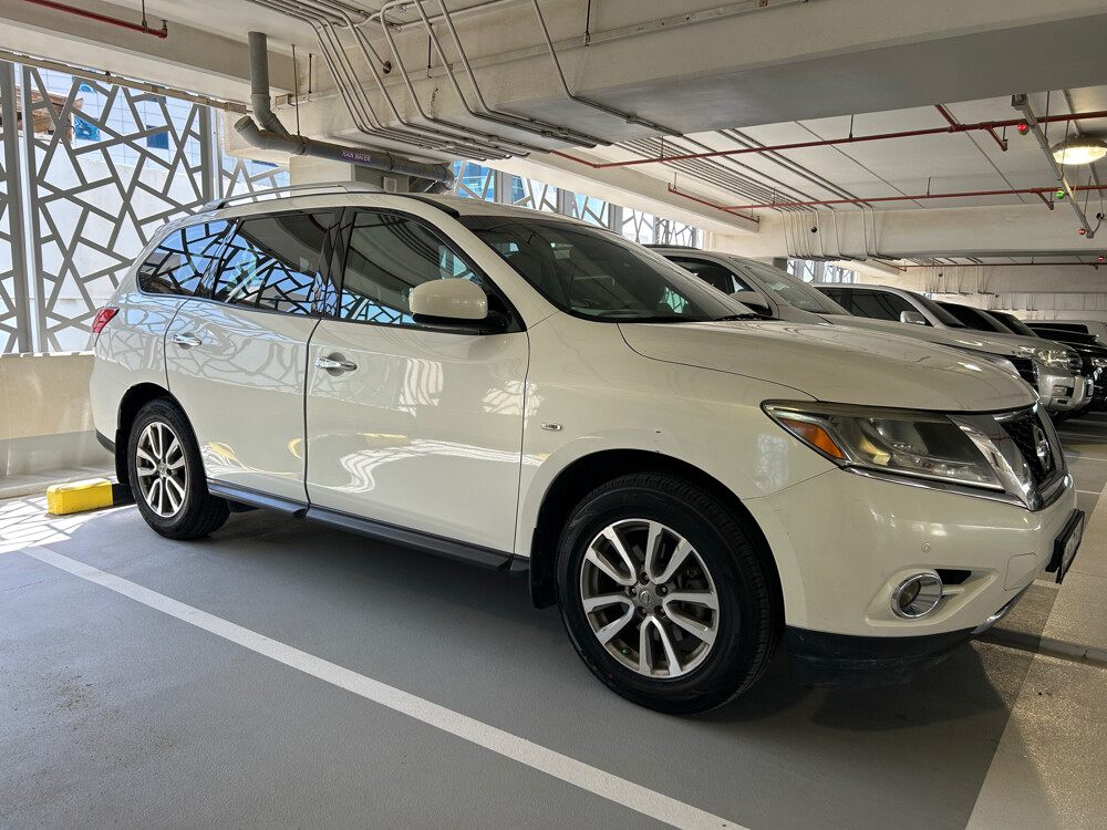 Nissan Pathfinder registered in 201 - 7