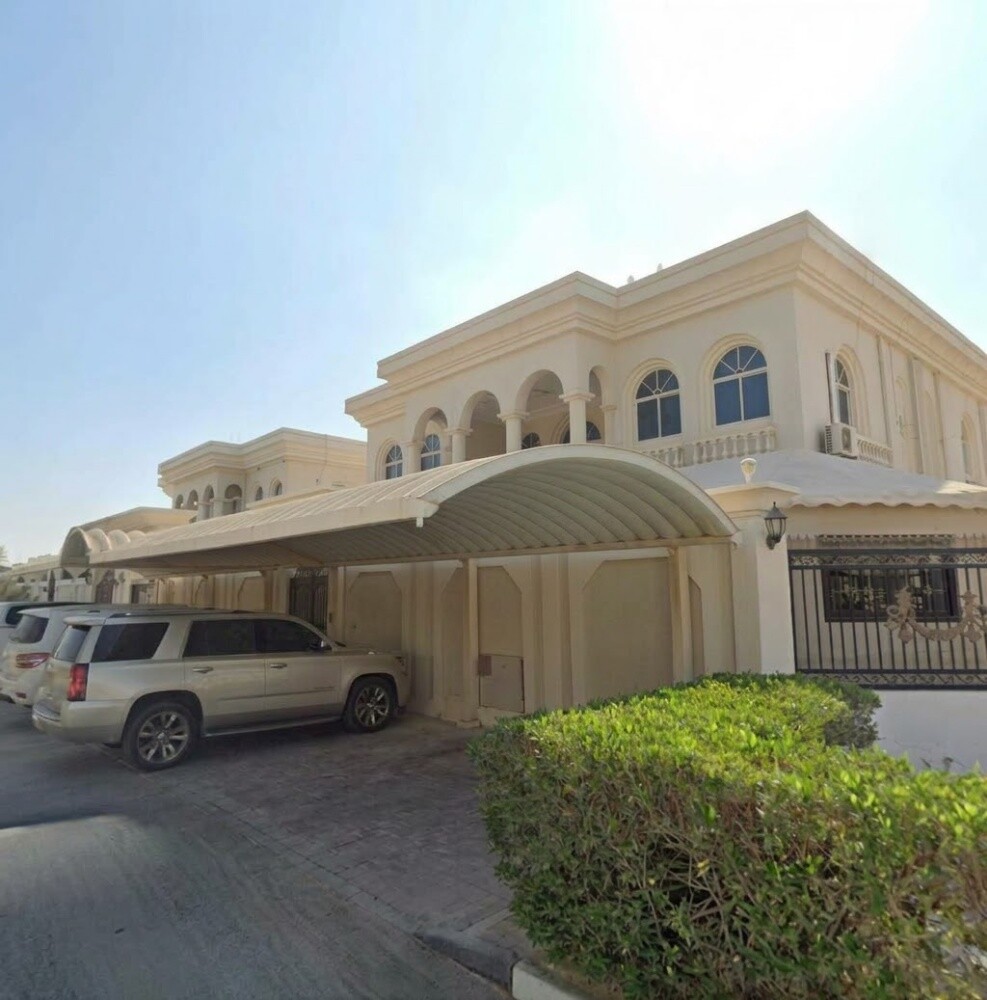للبيع فيلا لقطه بالناصرية ٨٧٥م - 1