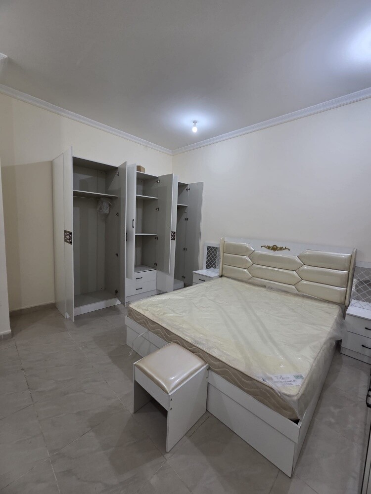 sale full bedroom set good conditio - 3