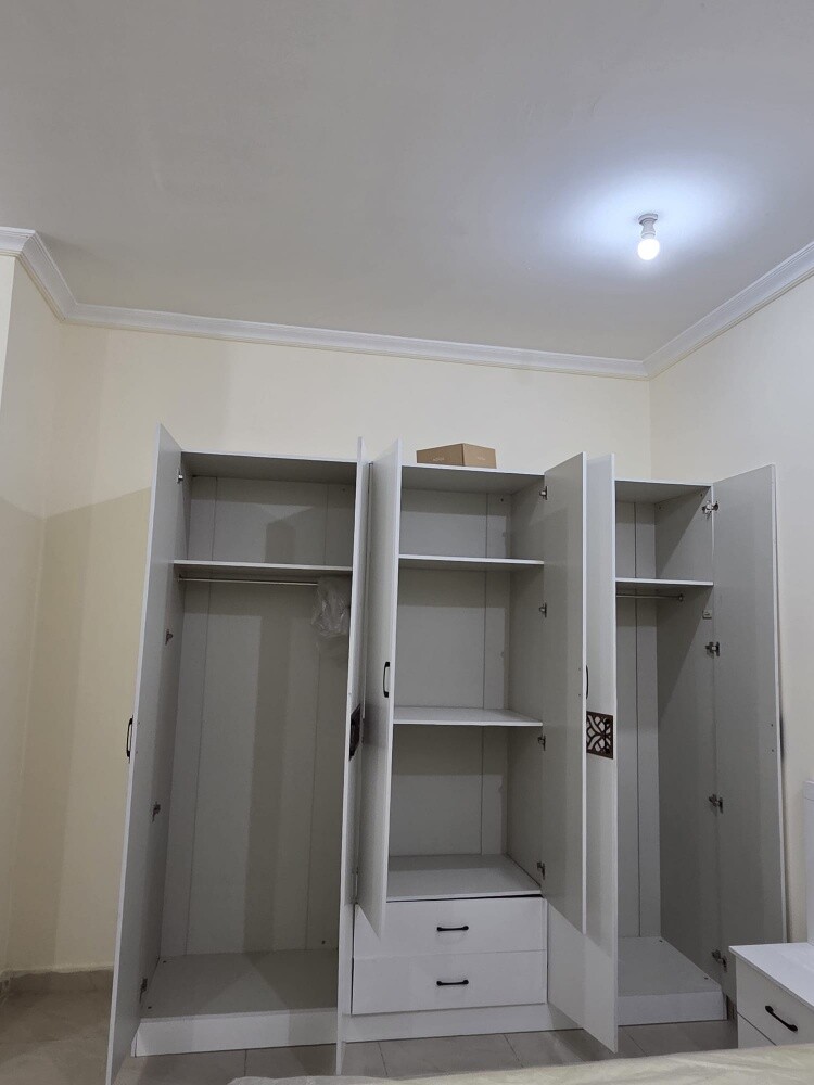 sale full bedroom set good conditio - 1