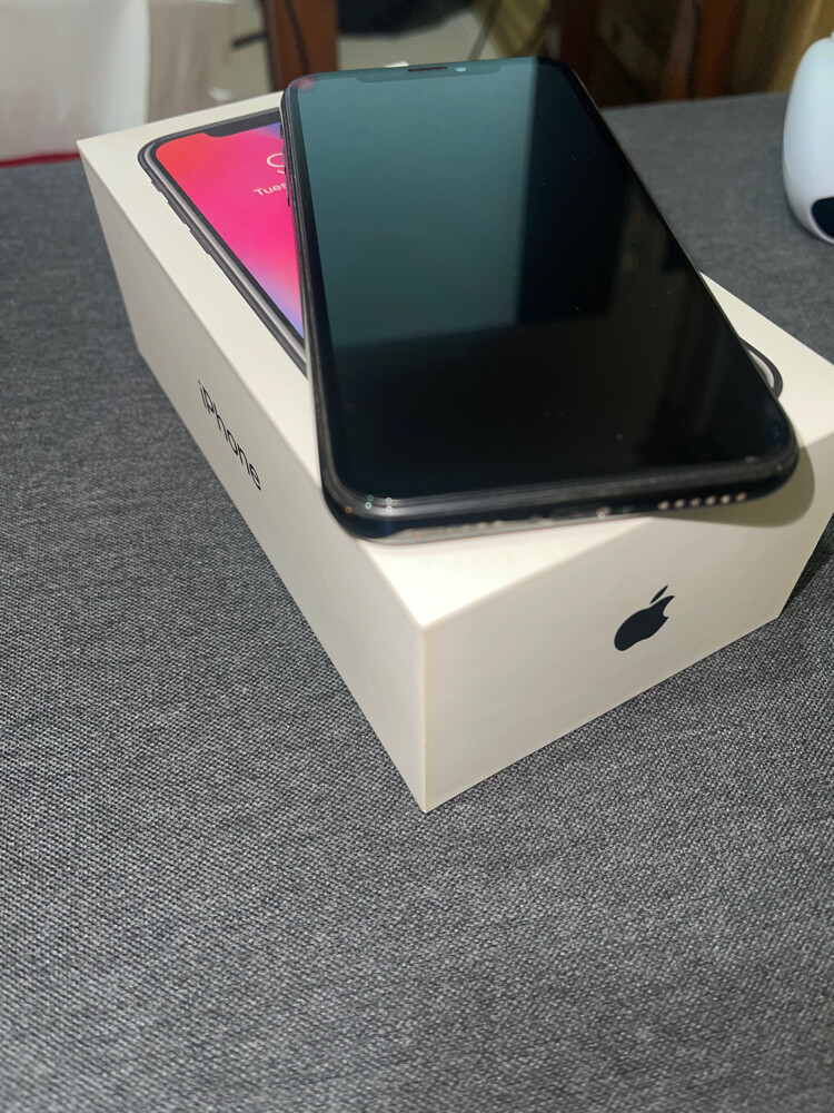 iPhone x 256GB very clean - 4