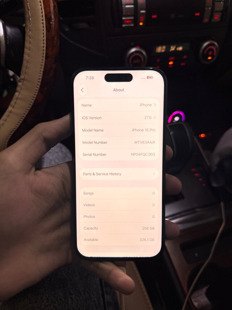 iPhone 15 Pro 256gb - 4