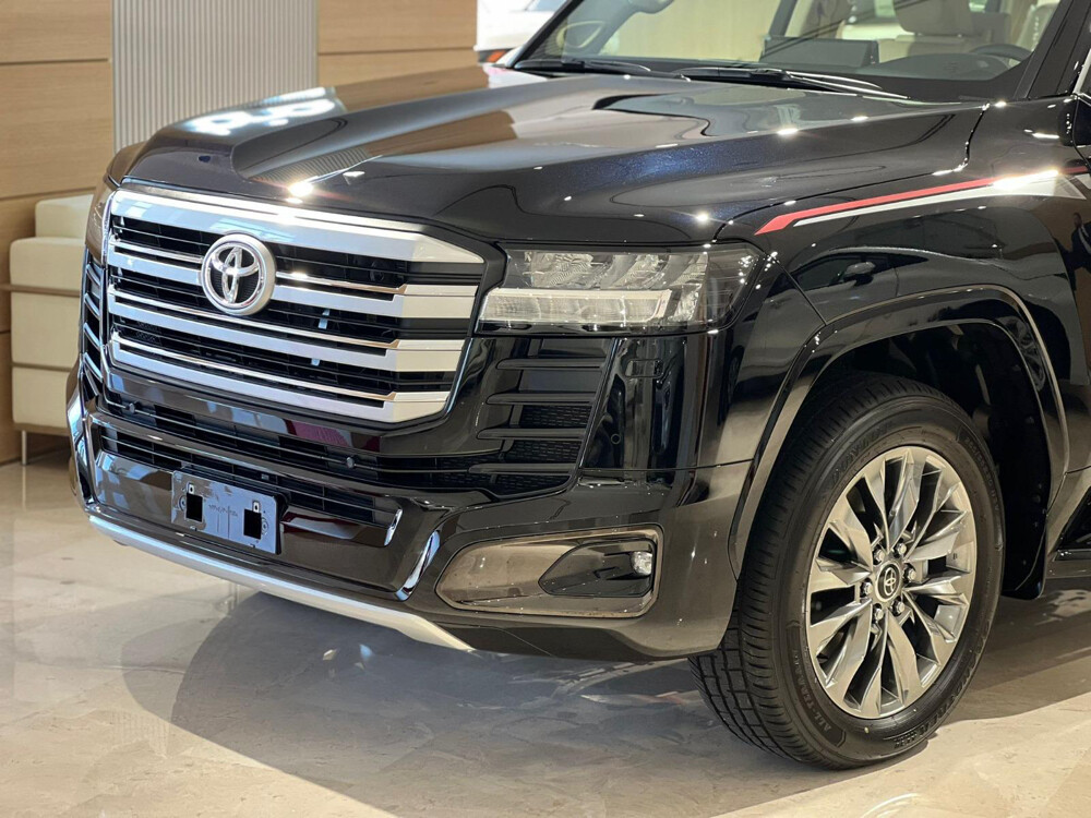 LAND CRUISER GXR 3.5L HEV TURBO - 1