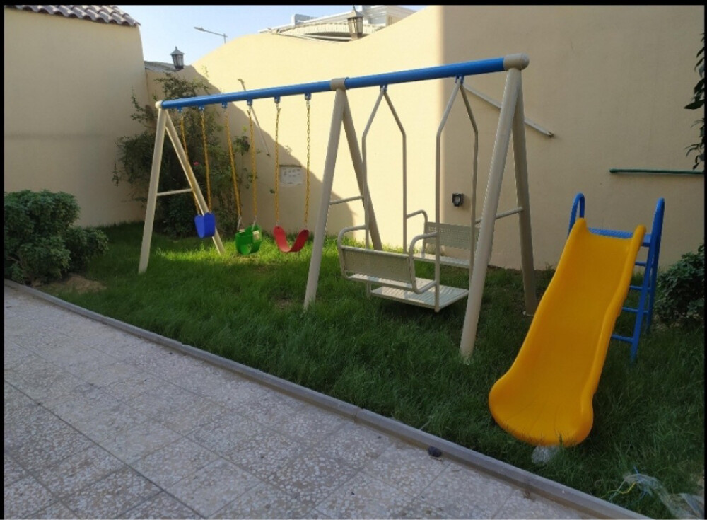 أرجوحة وزحلوقة للأطفال - 1
