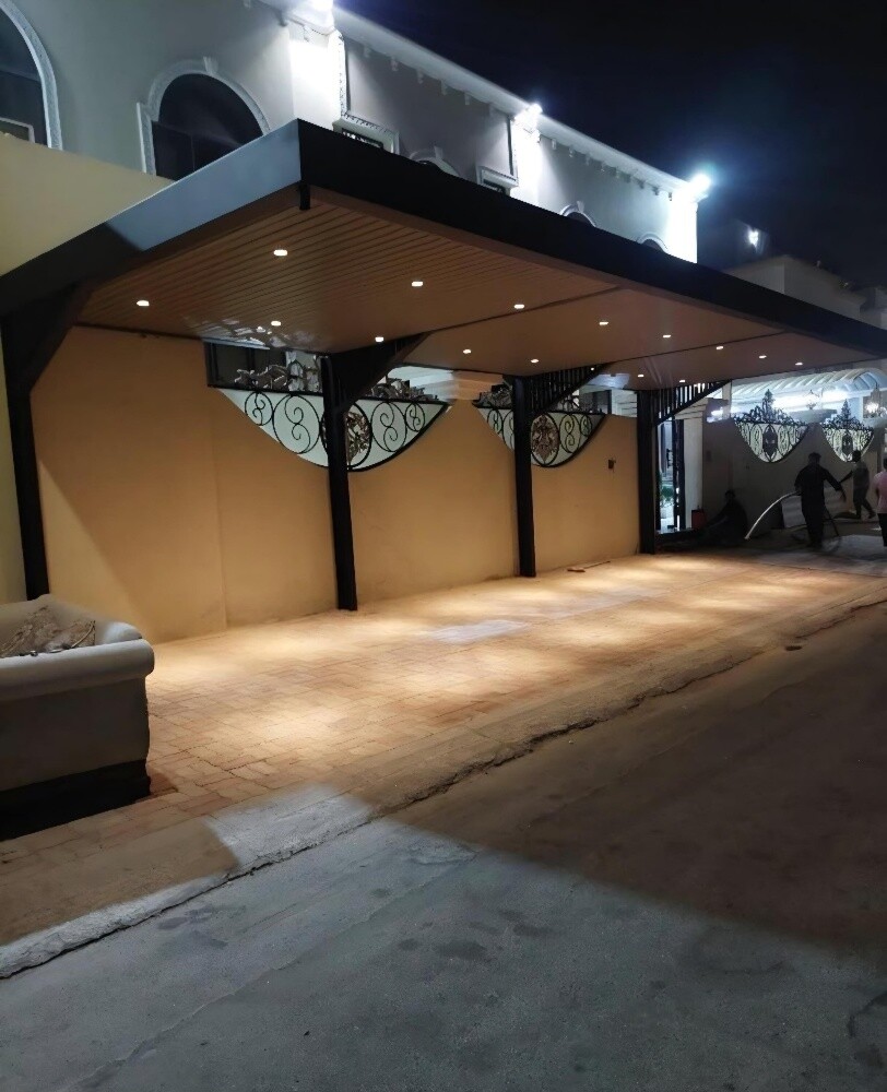 مظلات مواقف سيارات حديثة في قطر - 6