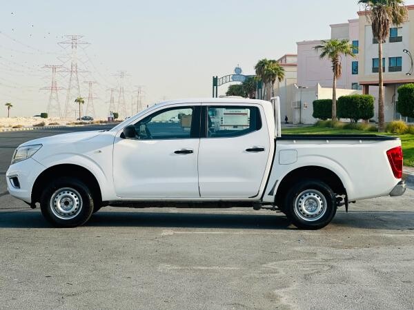 2016 Nissan navara pickup - 5