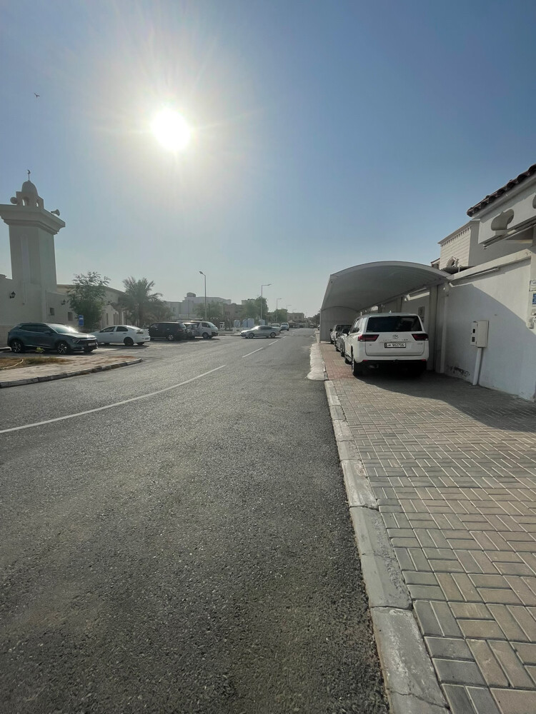 الدفنة للبيع بيت على شارعين 873 م - 2