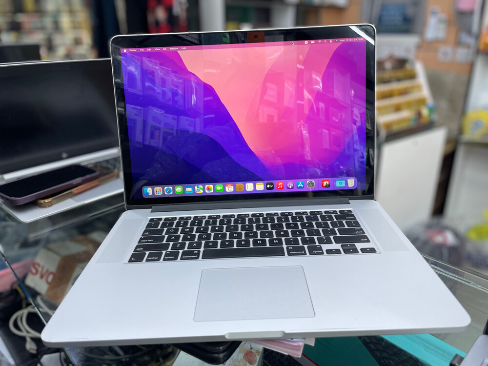 MacBook Pro (Min2015) - 7