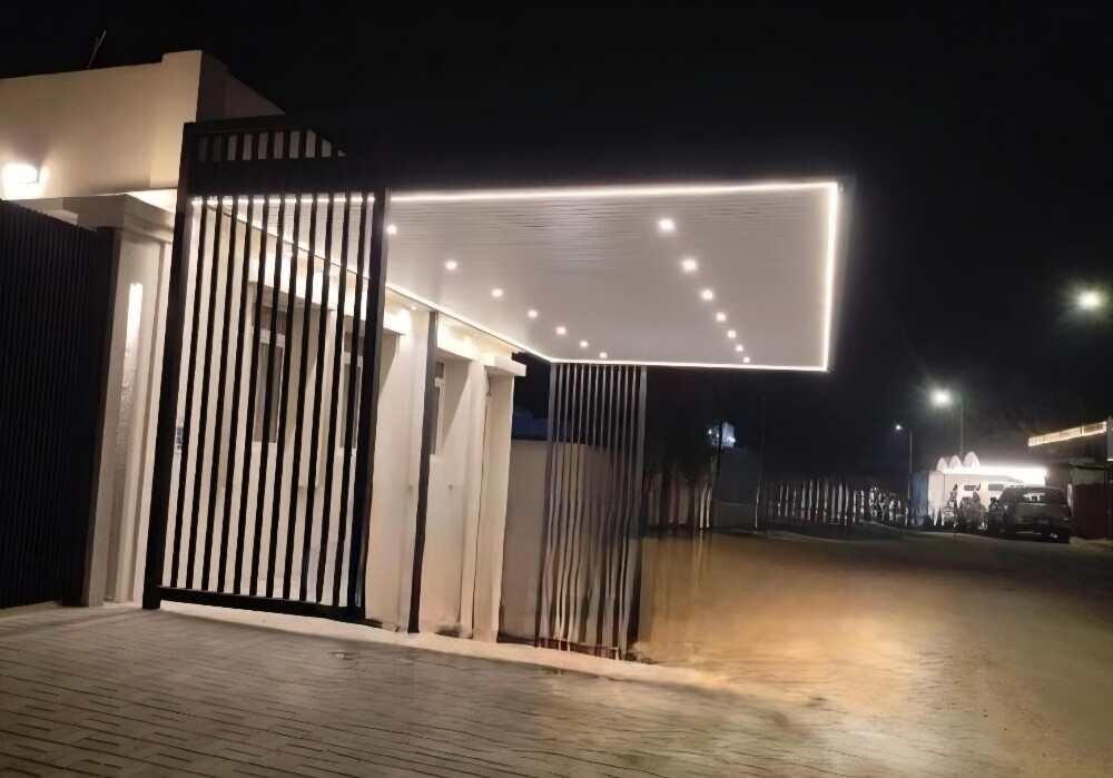 مظلات مواقف سيارات حديثة في قطر - 5