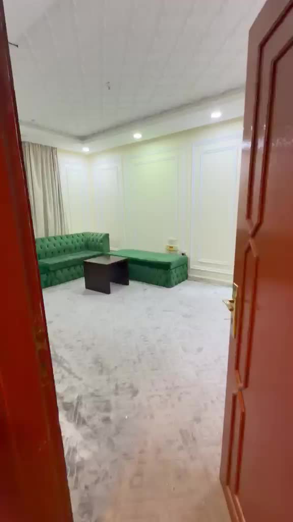 Furnished apartment in building - 1