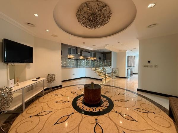 LUXURY 7 BR DUPLEX +| SEA VIEW - 4