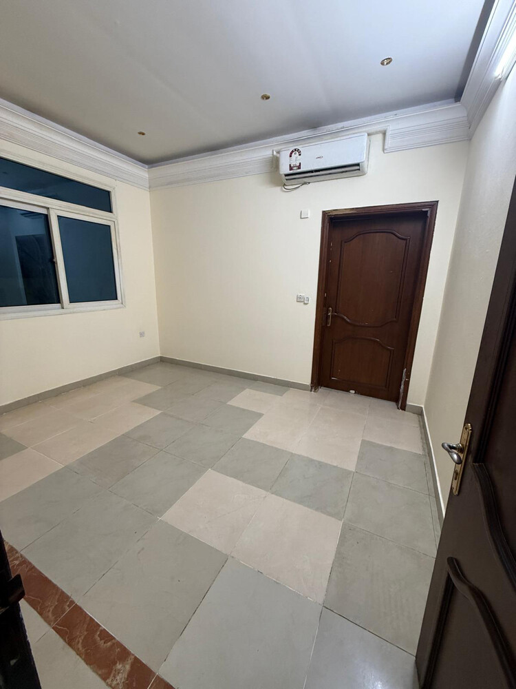 1 bhk Available in umm lakhba  - 1