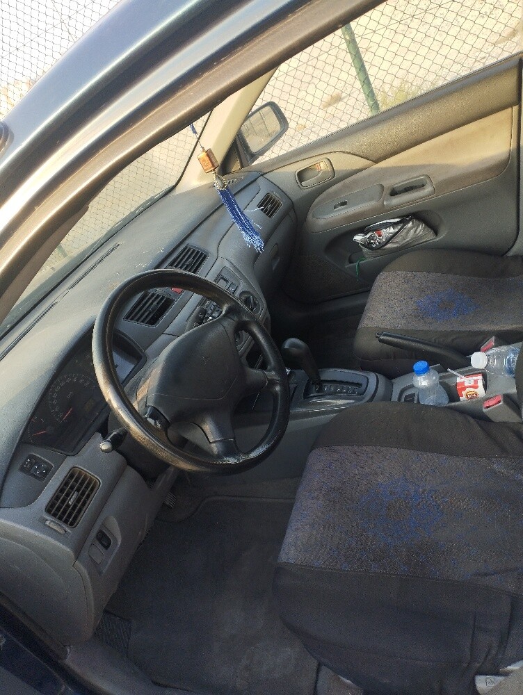 Mitsubishi Lancer GLS - 6