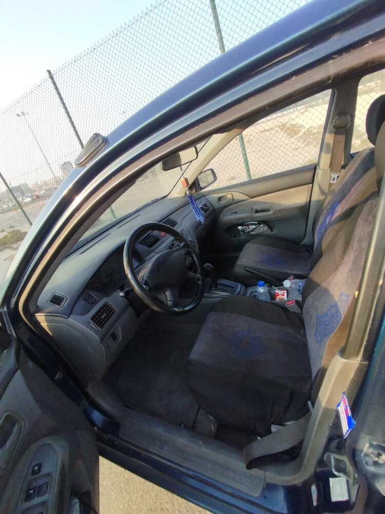 Mitsubishi Lancer GLS - 5