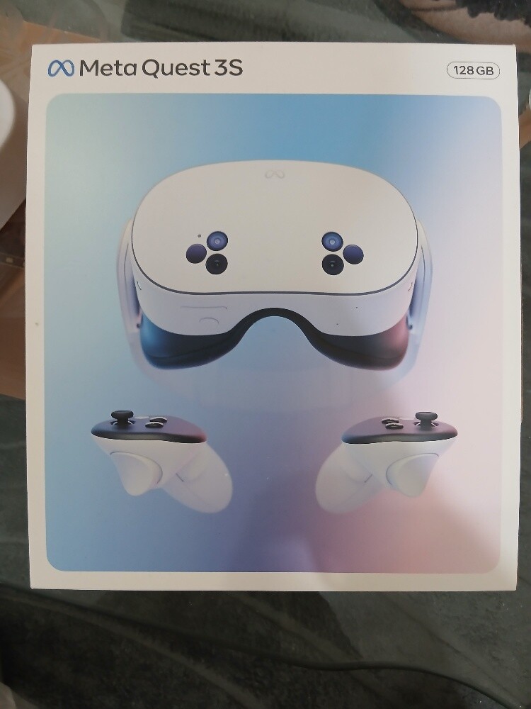 MetaQuest 3S VR Glasses - 1