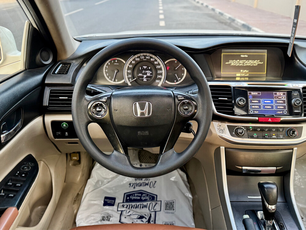 Honda Accord 2014 Full Option - 10