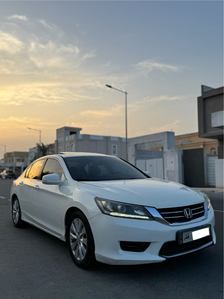 Honda Accord 2014 Full Option - 4