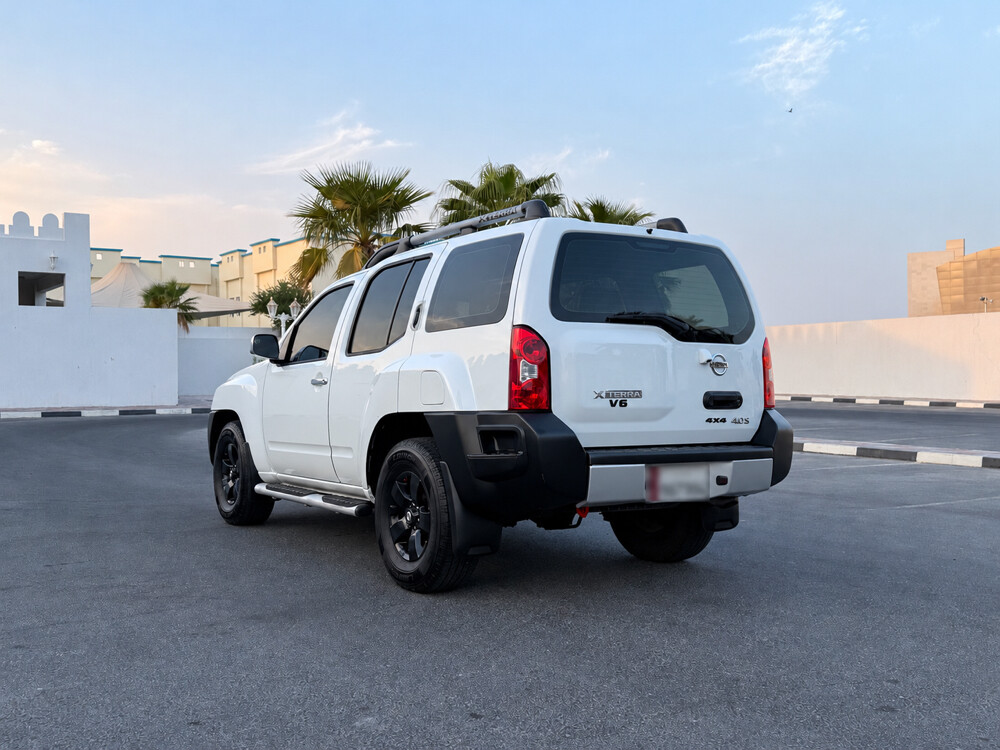 Nissan Xterra S 4WD 2013 - 5