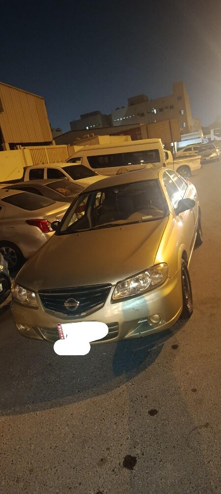 NISSAN SUNNY - 1