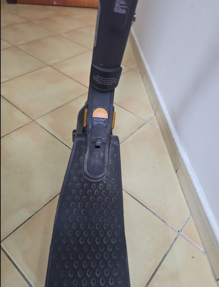E22E NINEBOT SALE LOW MILEAGE - 7