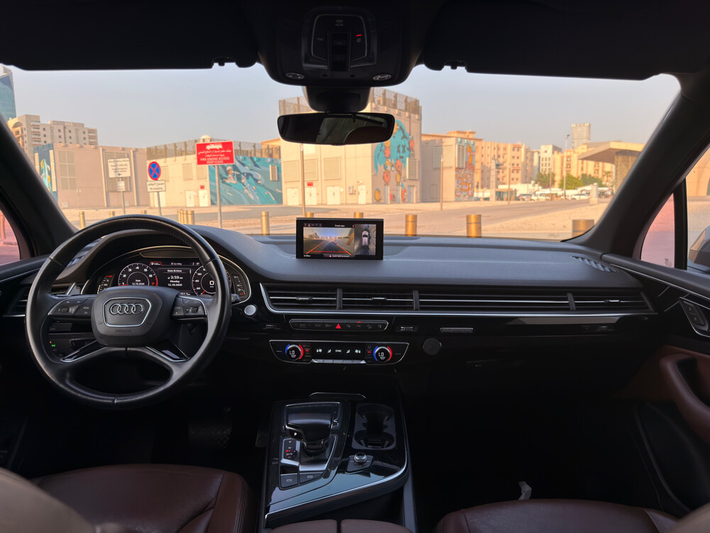 Audi Q7 45 Perfect Condition - 11