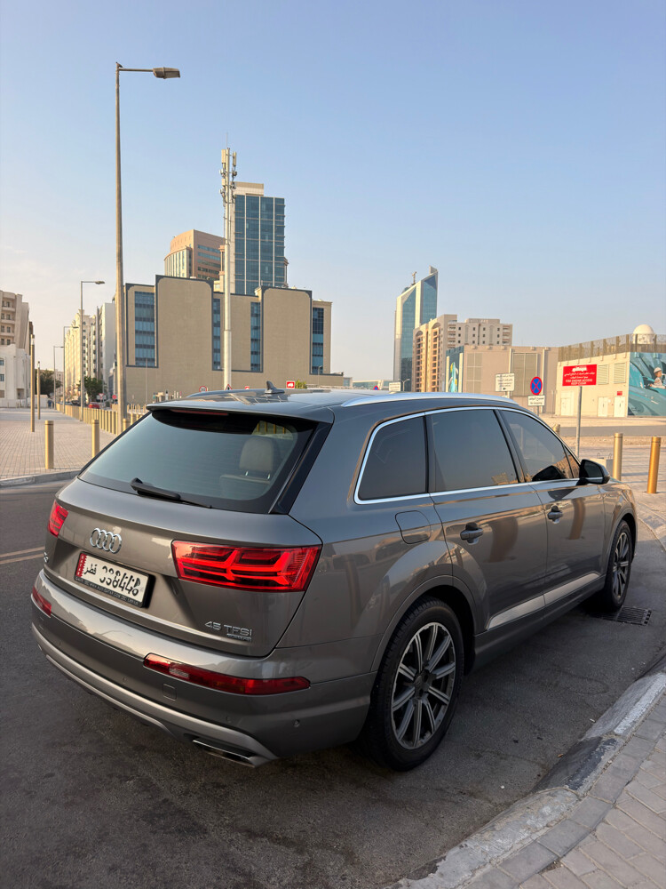 Audi Q7 45 Perfect Condition - 4